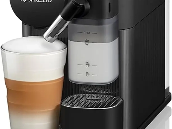 NESPRESSO LATTISSIMA ONE F121 black