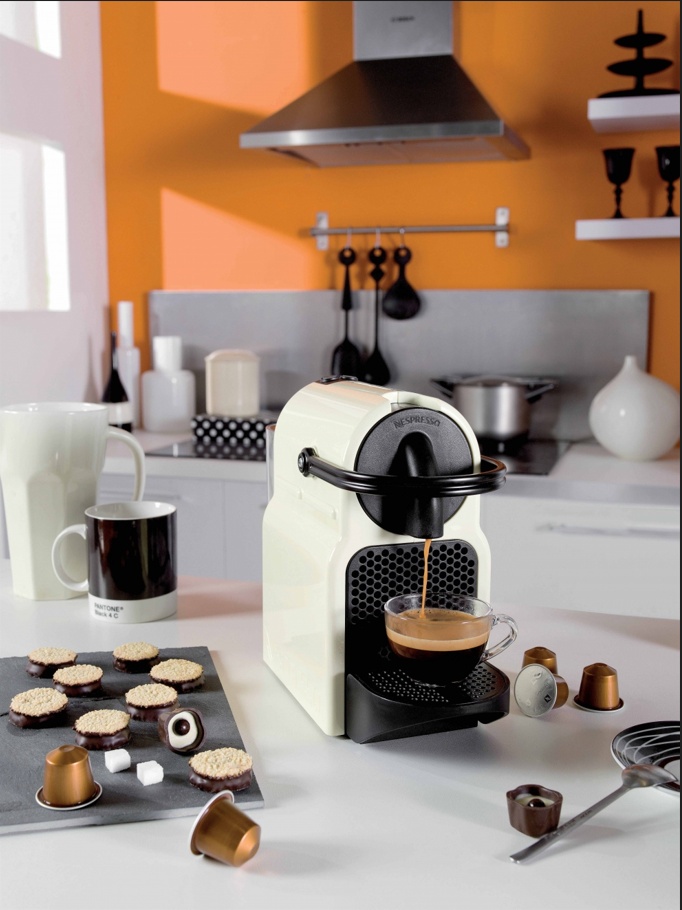 Design Compact et Élégant avec Nespresso INISSIA Crème de Magimix  | Darty Tunisie
